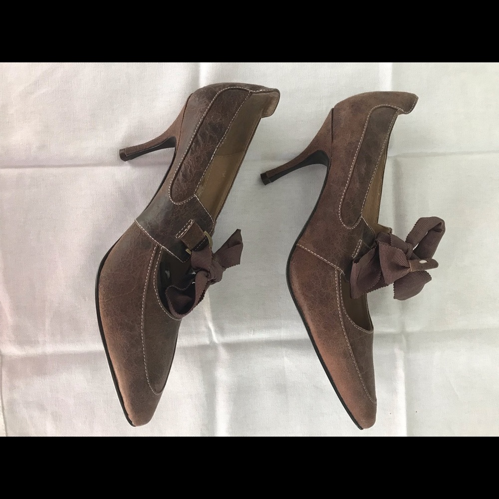 Shoes - Picture 3 of 5